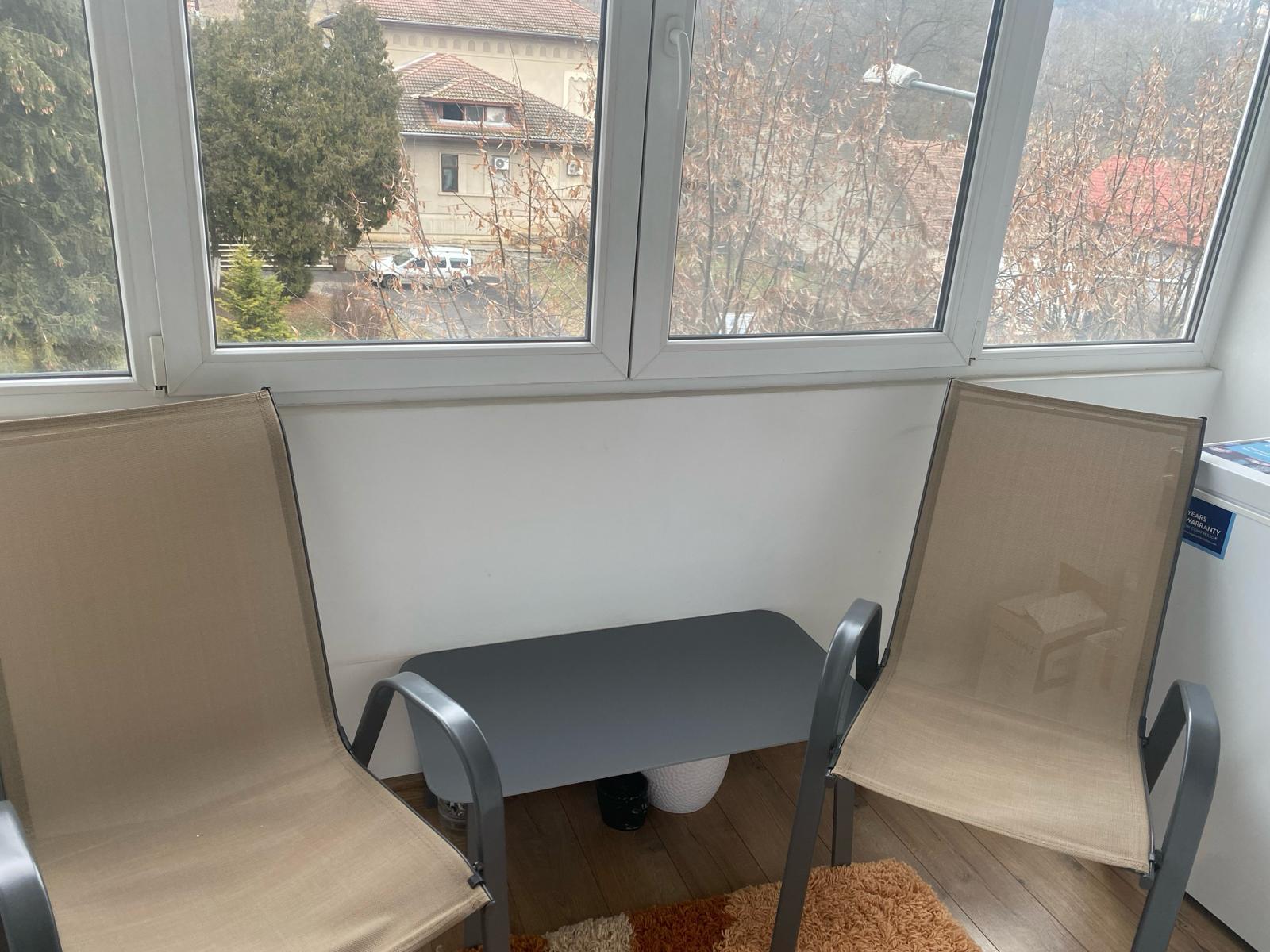 Balcony — Modern 2-Bedroom Apartment